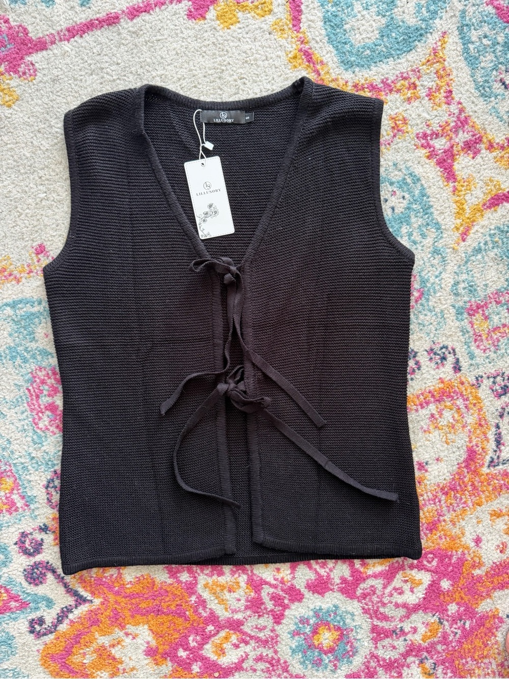 Lillusory Black Sleeveless Tie-Front Knit Vest